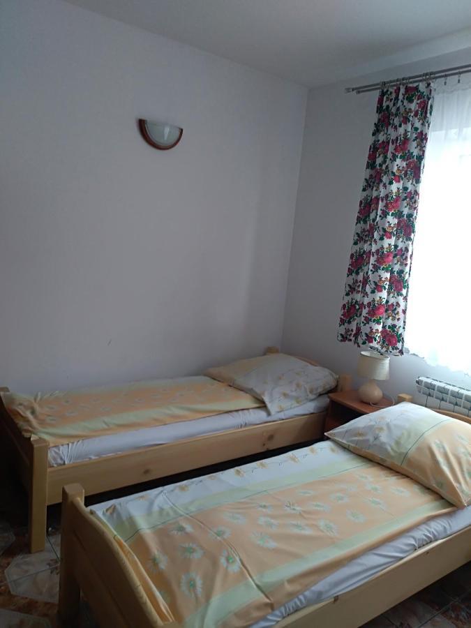 U Bafii Hotel กลิตชารุฟ ห้อง รูปภาพ